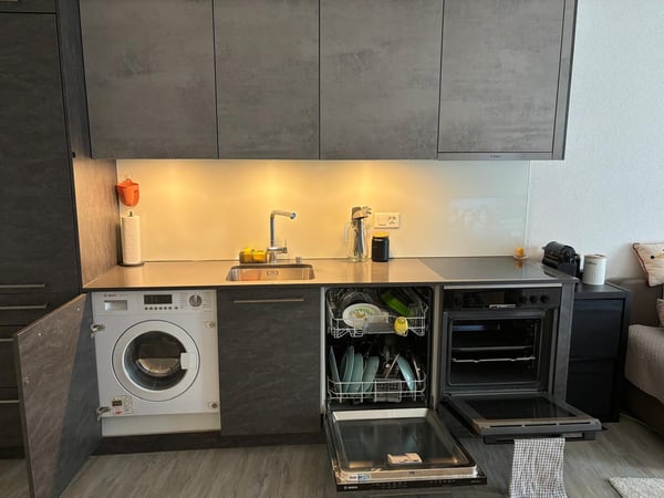 Moderne 2.5-Zimmer-Wohnung in der Schaffhauser Altstadt – zentral, ruhig und sofort verfügbar 2