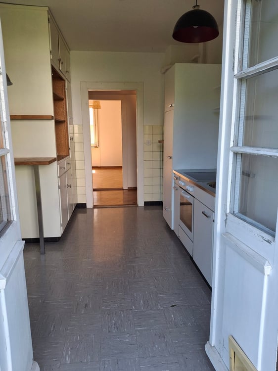 Charmante 3-Zimmer-Altbauwohnung mit Balkon in Olten 4