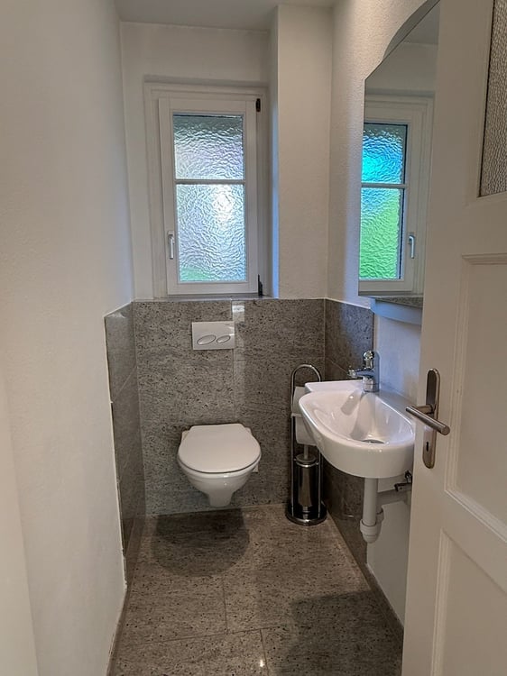 Sehr schöne, helle 3.5-Zi Altbauwohnung mit hohen Decken im Kreis 7 10