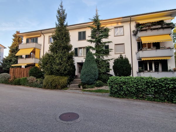 3.5-Zimmer Wohnung in gepflegter Altliegenschaft (1. OG, 76m2, Renovation 2022). 7