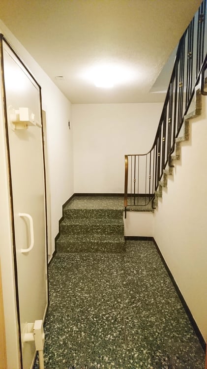 Grosszügige 5.5-Zimmer-Maisonettewohnung mit Gartenanteil und Cheminée in einem Zweifamilienhaus 17