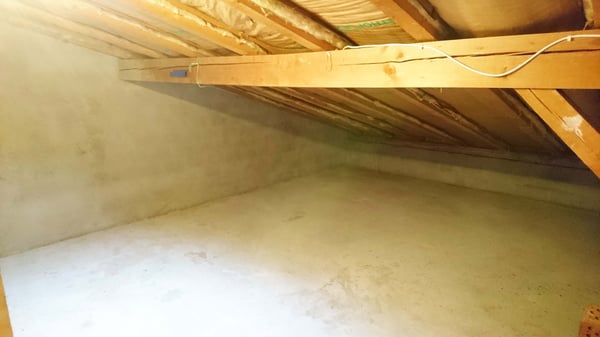 Grosszügige 5.5-Zimmer-Maisonettewohnung mit Gartenanteil und Cheminée in einem Zweifamilienhaus 21