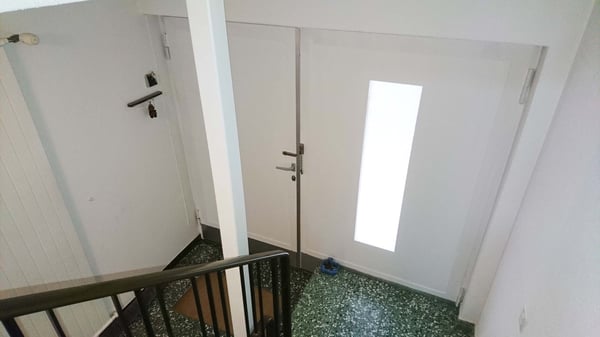 Grosszügige 5.5-Zimmer-Maisonettewohnung mit Gartenanteil und Cheminée in einem Zweifamilienhaus 9