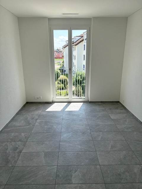 Erstbezug: Top moderne 2.5-Zimmer-Neubauwohnung mit grossem Balkon - Zentrumsnah in grüner Umgebung 6