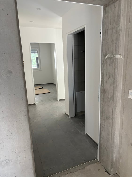 Neue 2 1/2 Zimmerwohnung mit grossem Balkon an ruhiger, sonniger Lage 13