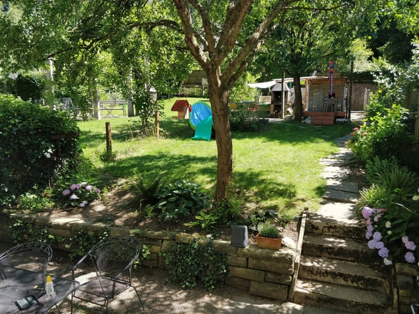 Zentral und doch im Grünen - 5.5-Zimmer-Reiheneinfamilienhaus im Breitequartier 11