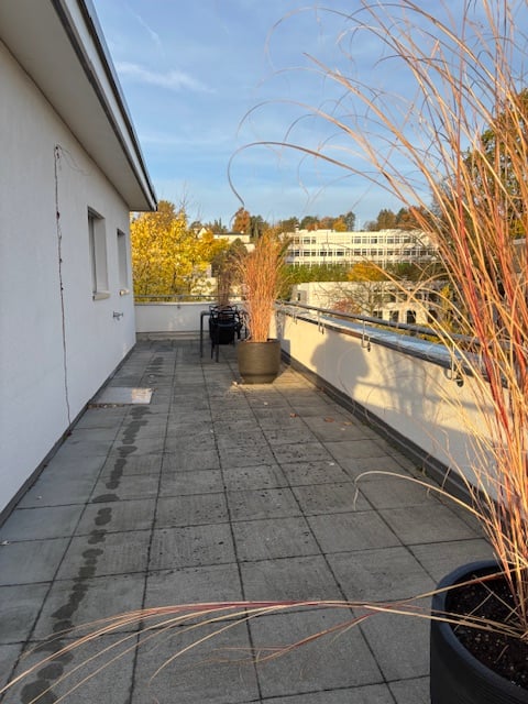 Grosse Terrasse und Panoramablick - stadtnah 14