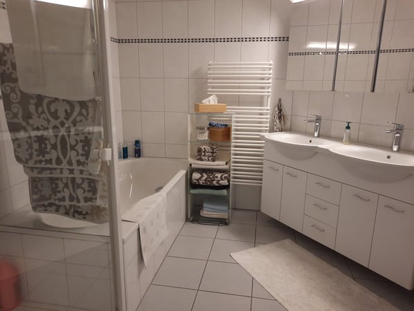 Grosszügige 4.5-Zimmer-Wohnung mit Panoramablick in Oberwil-Lieli 11