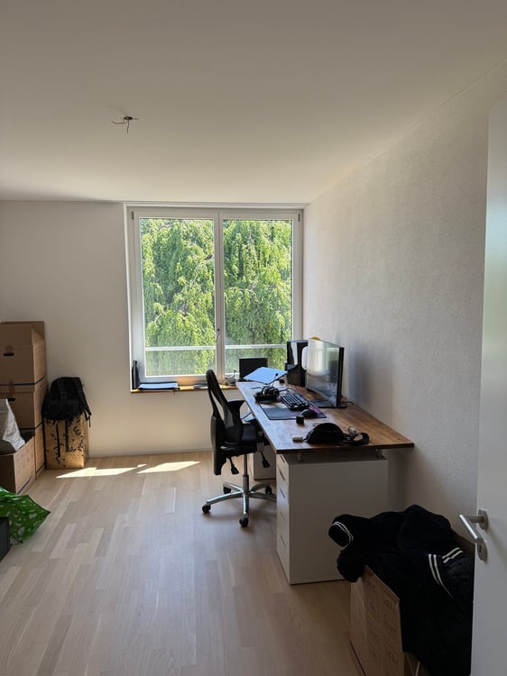 Moderne 3.5-Zimmer-Wohnung mit Balkon in Zürich-Altstetten 5