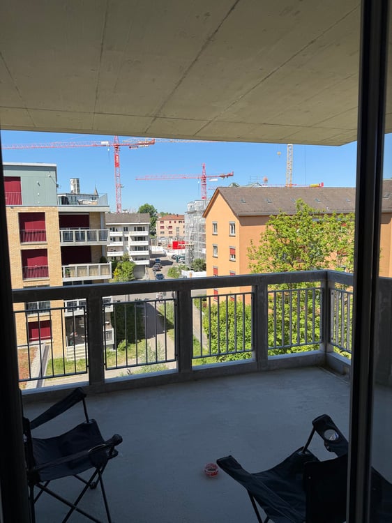 Moderne 3.5-Zimmer-Wohnung mit Balkon in Zürich-Altstetten 11