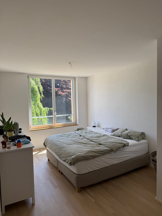 Moderne 3.5-Zimmer-Wohnung mit Balkon in Zürich-Altstetten 6