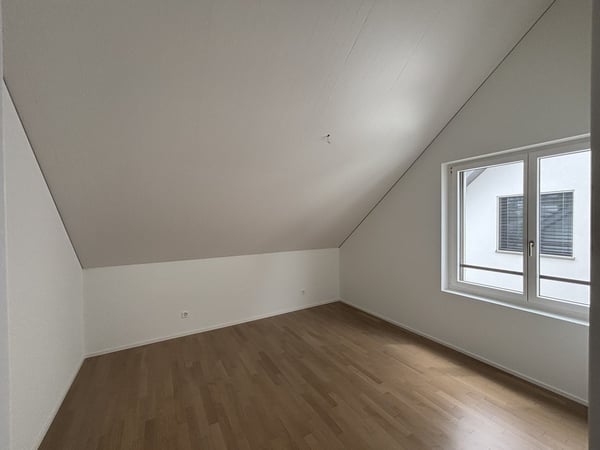4.5-Zimmer-Maisonette mit Galerie, 134 m², Weitsicht & Lift – sofort verfügbar 10
