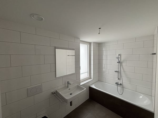 4.5-Zimmer-Maisonette mit Galerie, 134 m², Weitsicht & Lift – sofort verfügbar 8