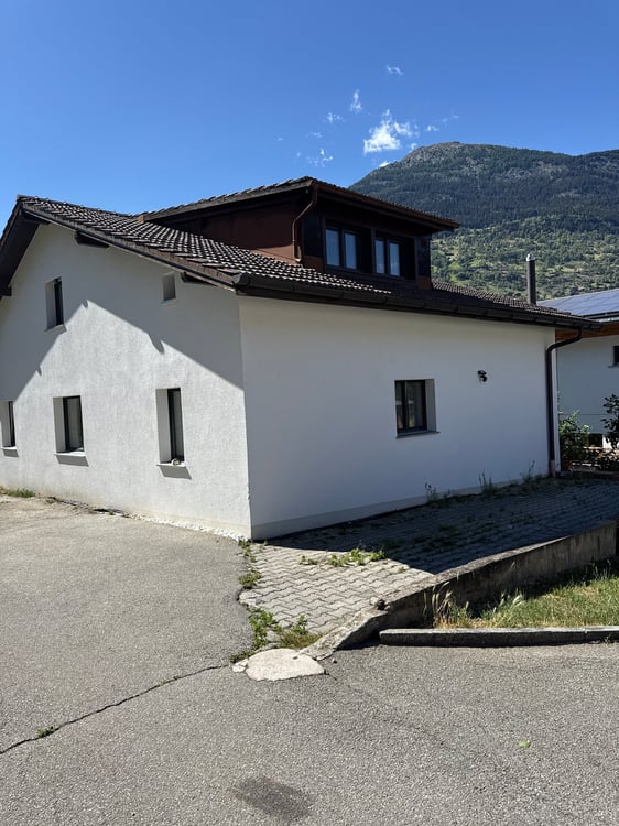 Geräumiges 10-Zimmer-Einfamilienhaus in Glis – Wohnen mit Bergpanorama 15