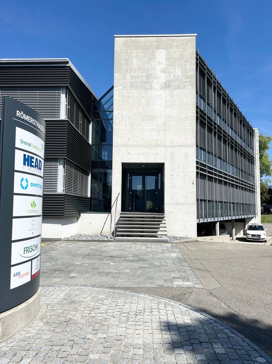 Moderne und helle Büroräumlichkeit in Hunzenschwil zu vermieten 2