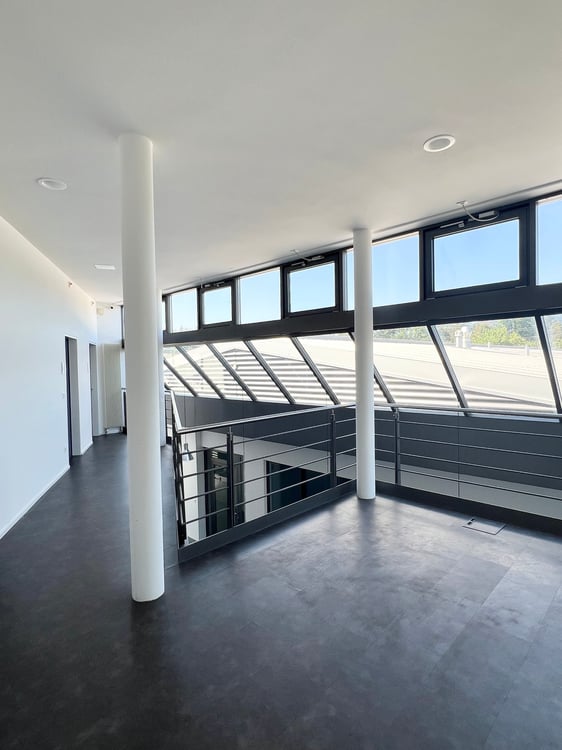 Moderne und helle Büroräumlichkeit in Hunzenschwil zu vermieten 6