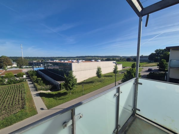 Gebäude zum Wohlfühlen: Grosszügige 3.5 Zimmer-Wohnung im Eigentumsstandard mit Blick ins Grüne 9