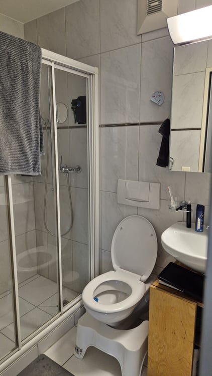 Helle und gepflegte 3.5-Zimmer-Wohnung an zentraler Lage in Wädenswil 3