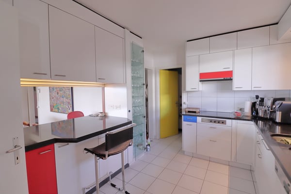 Grosszügiges Terrassenhaus mit Seesicht in Meilen zu verkaufen 13