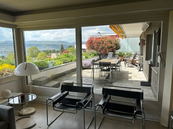 Grosszügiges Terrassenhaus mit Seesicht in Meilen zu verkaufen 4