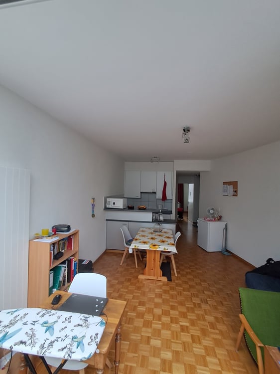 Appartement de 2.5 pièces rénové à Sion – Accessible et bien situé 4