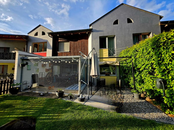 Charmantes 6-Zimmer-Reihenhaus in Schiers – Wohnen mit Aussicht und Komfort 1
