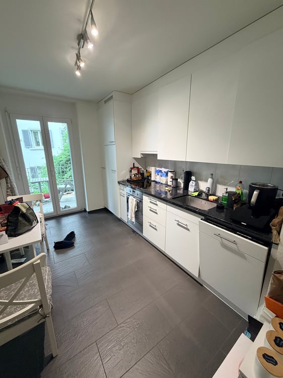 Renovated 3.5 room apartment in Center of Wiedikon from 1. July 5