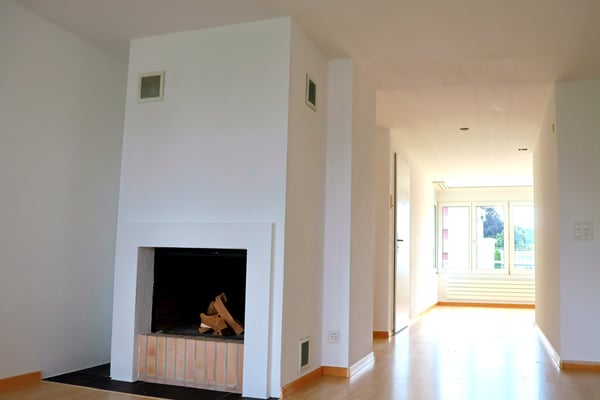Charmante 2.5-Zi-Wohnung mit Cheminée und grossem Tiefgaragenplatz – Lachen SZ 2