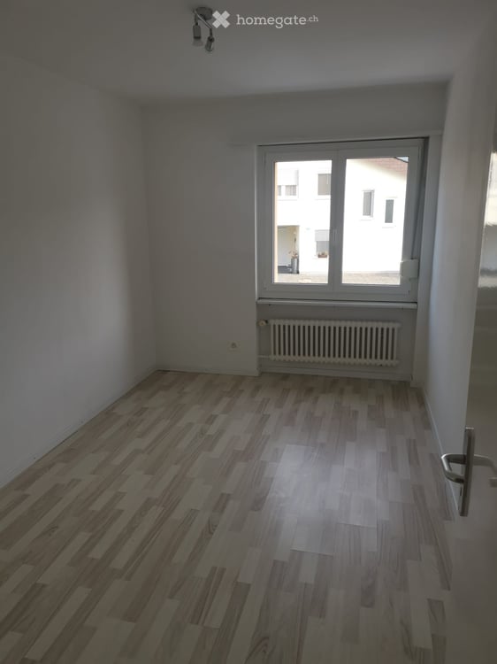 NEU 3 Zimmerwohnung mit grossen Balkon sehr ruhig 72 m2 10