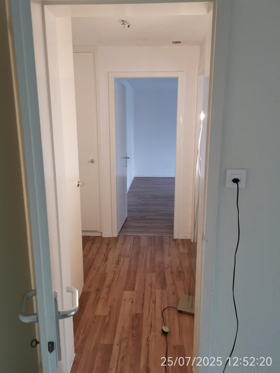 Helle 2-Zimmer Wohnung mit 2 Balkonen und Aussicht in Ehrendingen SEHR RUHIG 2