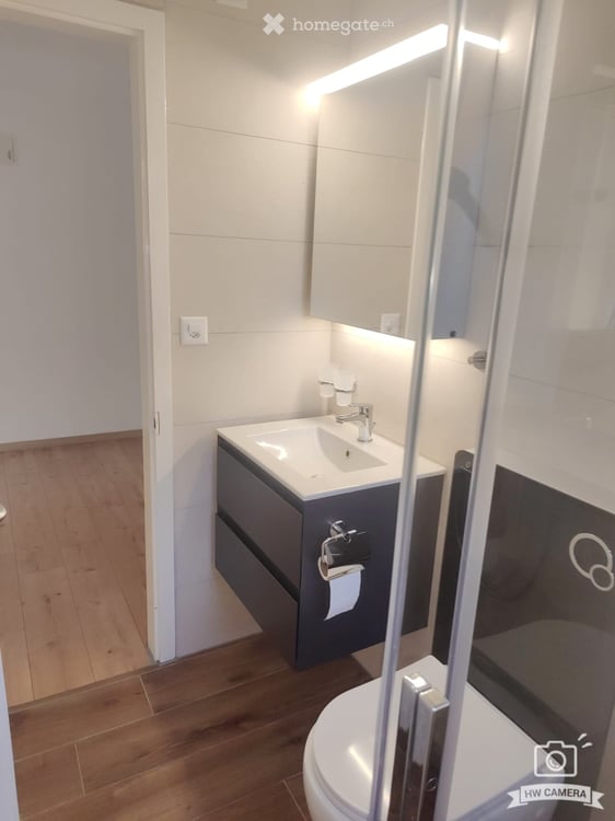 NEU 3 Zimmerwohnung mit grossen Balkon sehr ruhig 72 m2 5