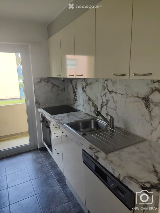 NEU 3 Zimmerwohnung mit grossen Balkon sehr ruhig 72 m2 8