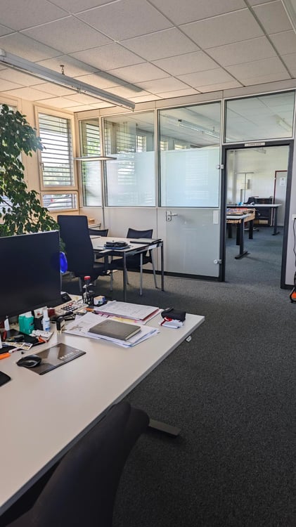 Büro in Unterentfelden 123m2 UND 63 m2 11