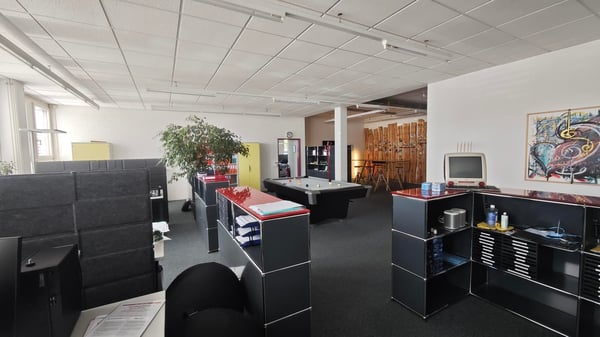 Büro in Unterentfelden 123m2 UND 63 m2 5