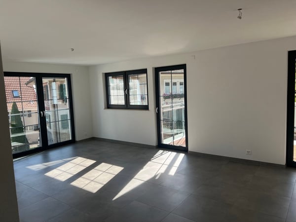 Charmante 3.5-Zimmer-Wohnung in Lanzenneunforn – modern, ruhig und sofort verfügbar 3