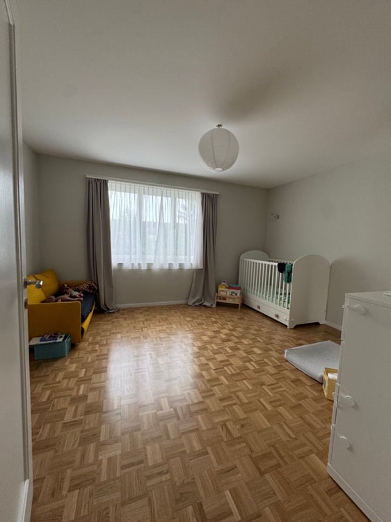 3.5 Zi Wohnung (95m2) zentral im Seefeld 3