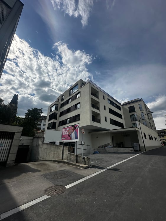 Exklusive 3.5-Zimmer-Wohnung mit Seesicht in Rüschlikon 2