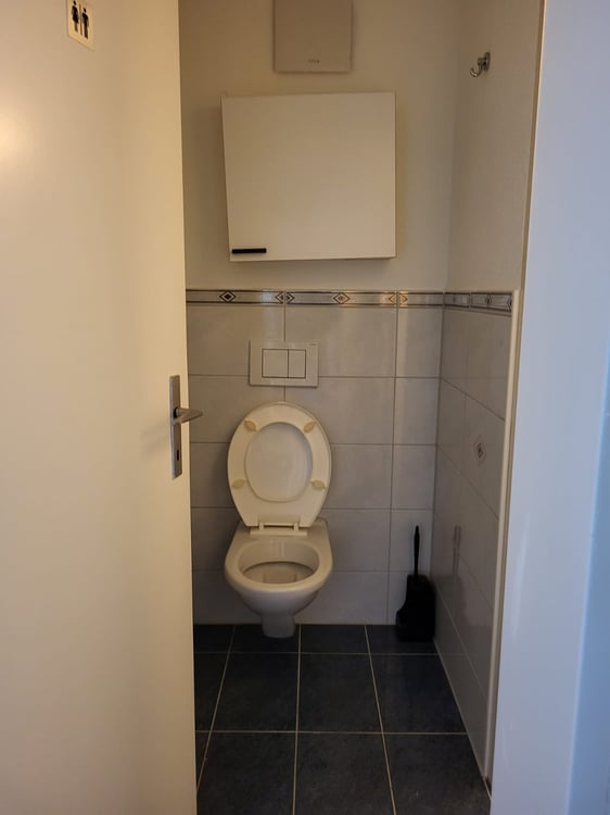 3.5-Zimmer-Wohnung mit Wintergarten, Garten und Garage in Adliswil 17