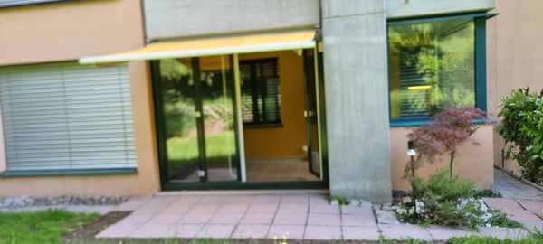 3.5-Zimmer-Wohnung mit Wintergarten, Garten und Garage in Adliswil 8