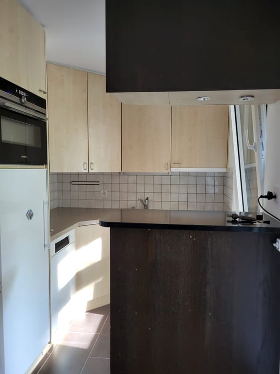3.5-Zimmer-Wohnung mit Wintergarten, Garten und Garage in Adliswil 12
