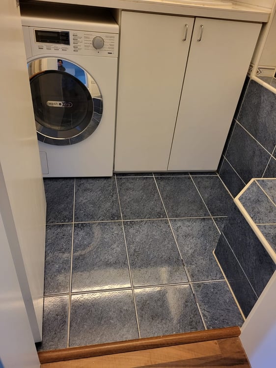 3.5-Zimmer-Wohnung mit Wintergarten, Garten und Garage in Adliswil 16