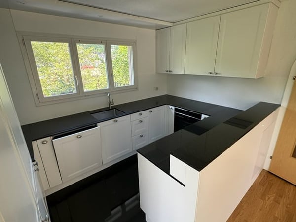 Grosses 6.5-Zimmer Haus in Meggen mit Pergola und Garten an zentraler sowie ruhiger Lage 4