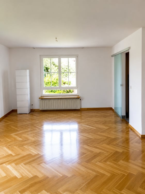 Per 1.9. 4.5-Zimmerwohnung zu vermieten – Obere Heslibachstrasse 85a, Küsnacht 6