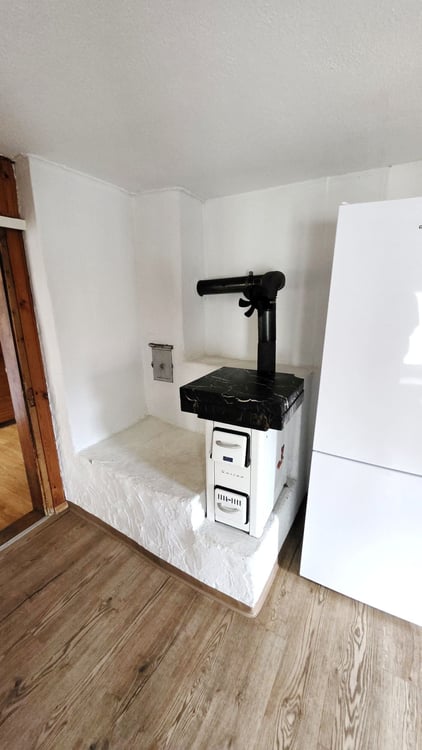 Altbau 5-Zimmer-Einfamilienhaus mit Holzbeheizung in Felsberg zu vermieten 3