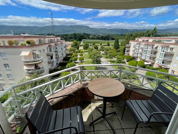 Appartement meublé de 2 pièces à Nyon avec balcon et vue dégagée 3