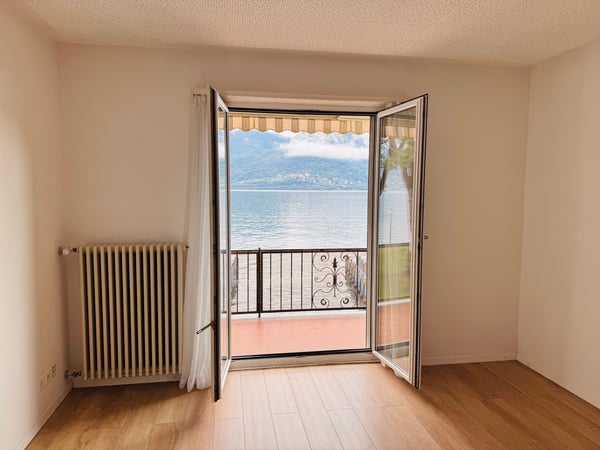 Grazioso appartamento con balcone sul lungolago di Brissago 2