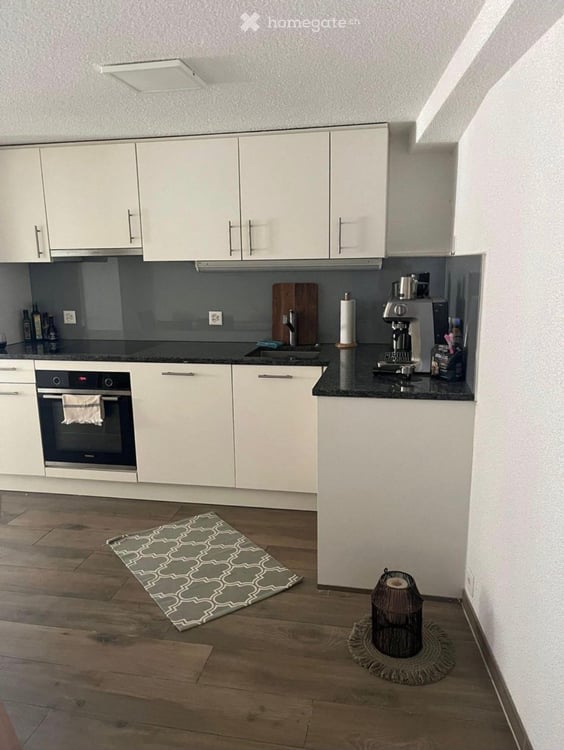 Helle 3-Zimmer-Wohnung an der Hauptstrasse in Bad Zurzach – sofort verfügbar! 2