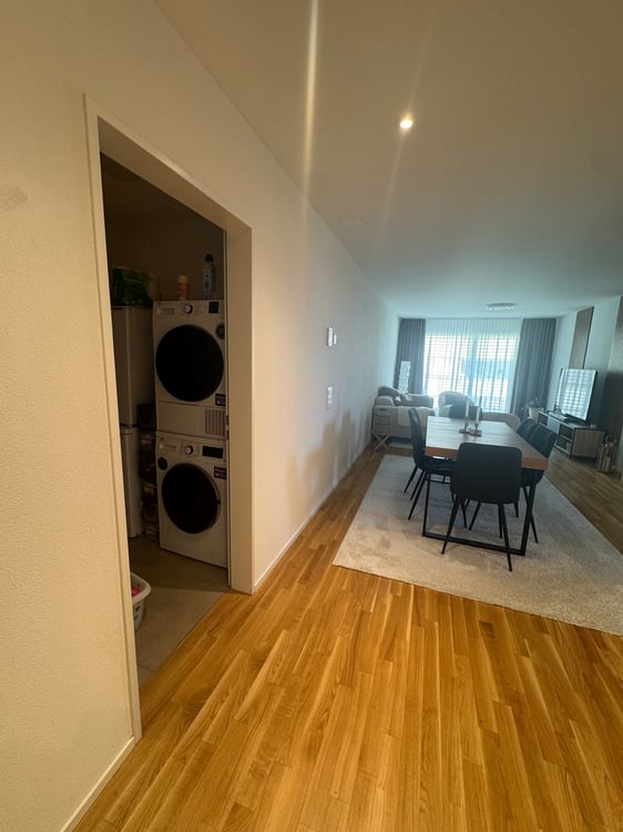 Moderne 3.5-Zimmer-Wohnung in Seon – zentral gelegen. 2