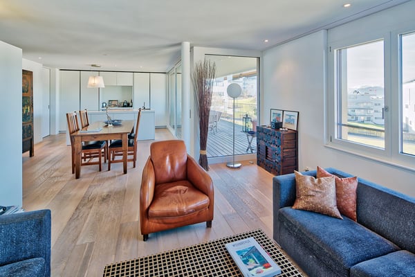 Helle 4½-Zimmer-Wohnung mit grosser Sonnenterrasse und Weitsicht 2