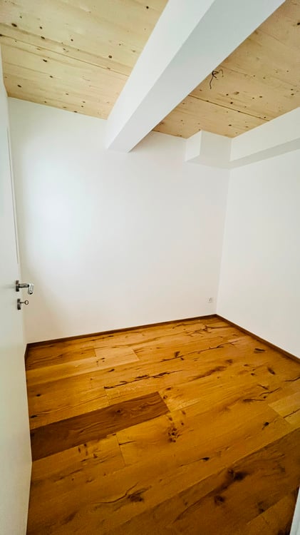 Erstbezug in eine Charmante 3-Zimmer- Wohnung/ Einfamilienhaus an der Rheingasse 25, 4058 Basel 6
